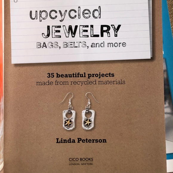 UPCYCLED JEWELRY BAG BELTS & BEADING 2 Craft Books - Picture 5 of 7